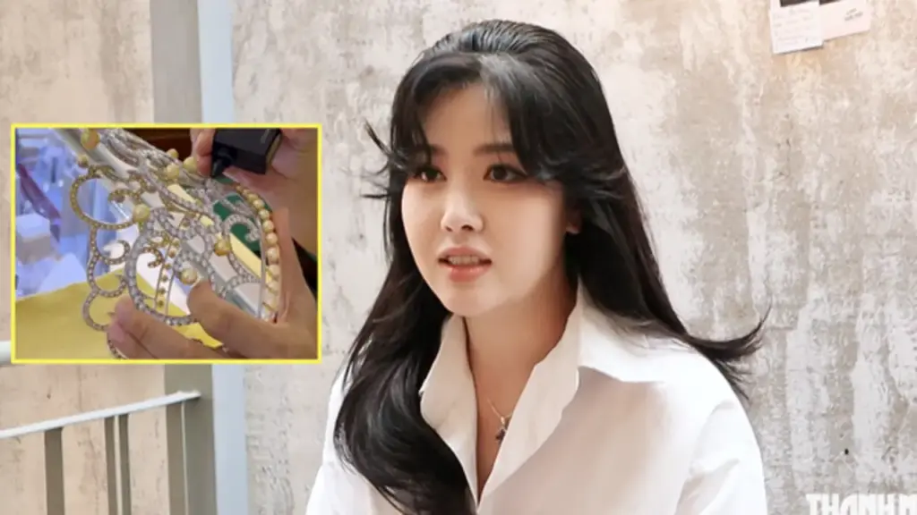 Chủ nhân 'vương miện 3 tỉ kiểm định toàn kim cương giả' lên tiếng