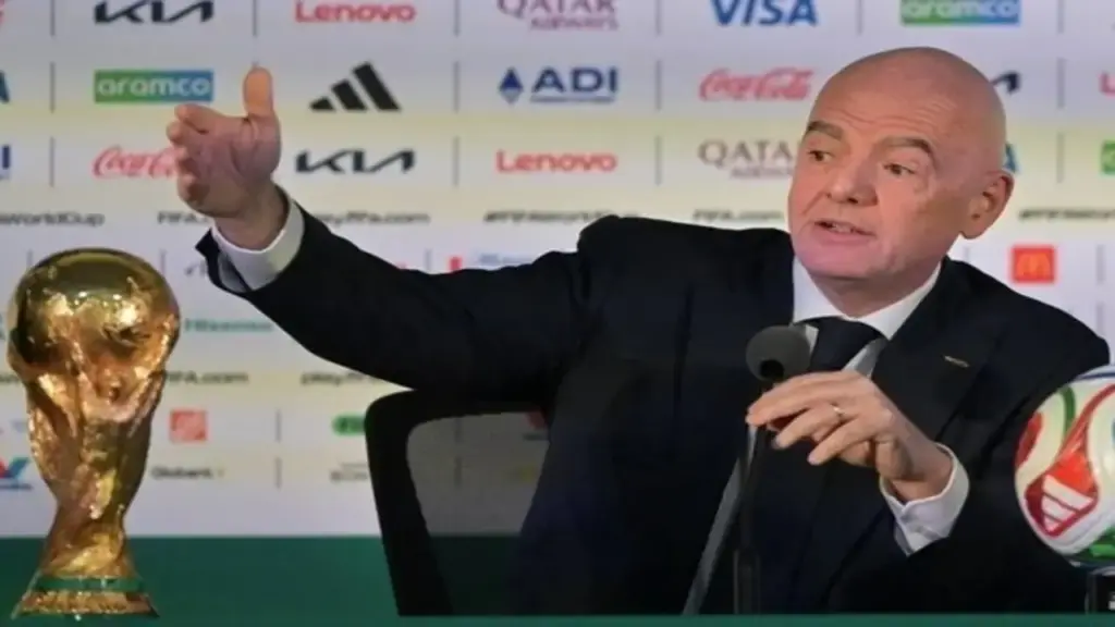 Chủ tịch FIFA: "Tôi cũng ngạc nhiên khi Balogun được hoãn án treo giò"
