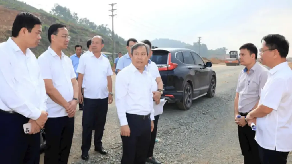 Chủ tịch Hà Nội: Không lấy lý do thời tiết làm nguyên nhân kéo dài tiến độ dự án