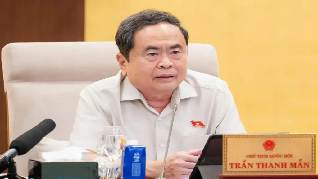 Chủ tịch Quốc hội: Cắt giảm thủ tục hành chính đừng để “bình mới rượu cũ”