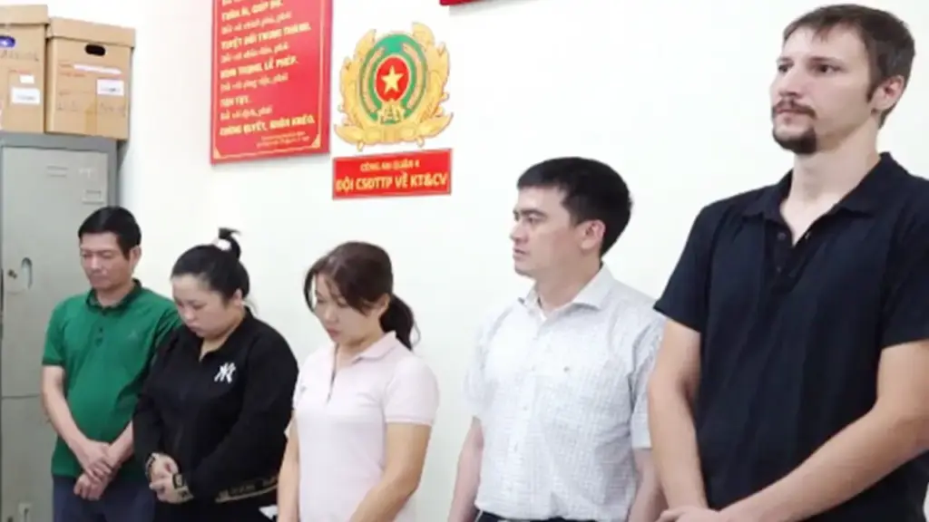 Chuyên gia tài chính bị cáo buộc điều hành ATM Online cho vay lãi suất 13.500%