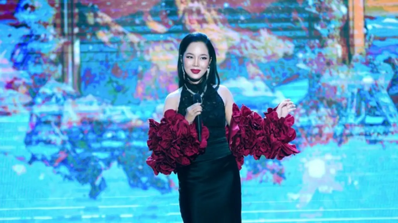 Cô gái gây chú ý vì hát giống ca sĩ Lệ Quyên