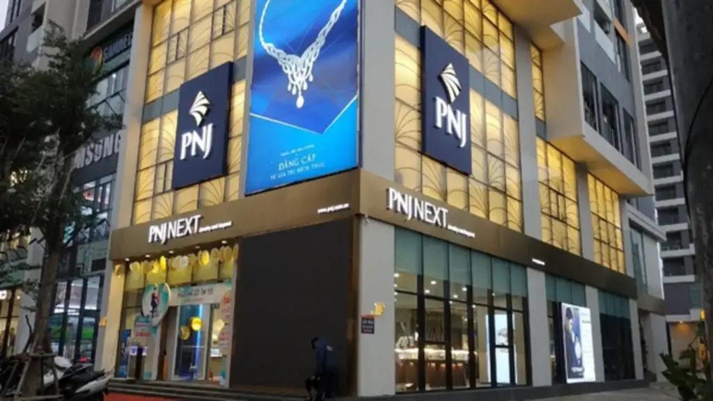 Cổ phiếu PNJ "nằm sàn" ngay sau vụ khởi tố lãnh đạo P-Lab