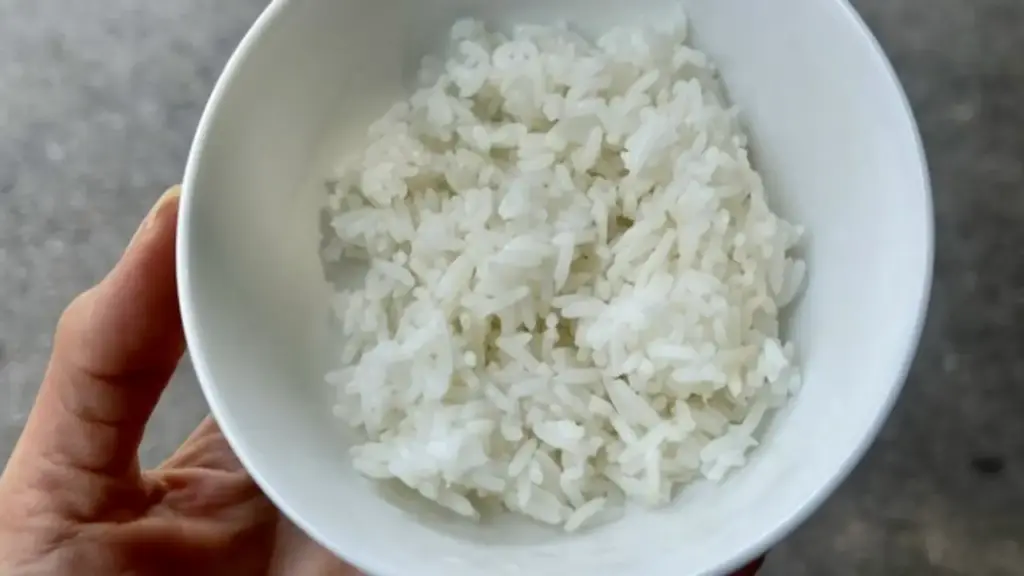 Cơm nguội có thật sự giúp kiểm soát đường huyết?