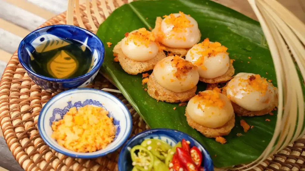 'Cơn sốt' bánh ram ít Huế ở nước ngoài