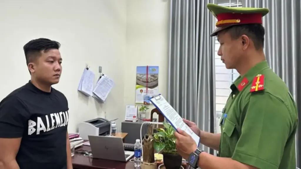 Công an Đà Nẵng khởi tố 2 người 'khủng bố tinh thần' đòi tiền cọc đất