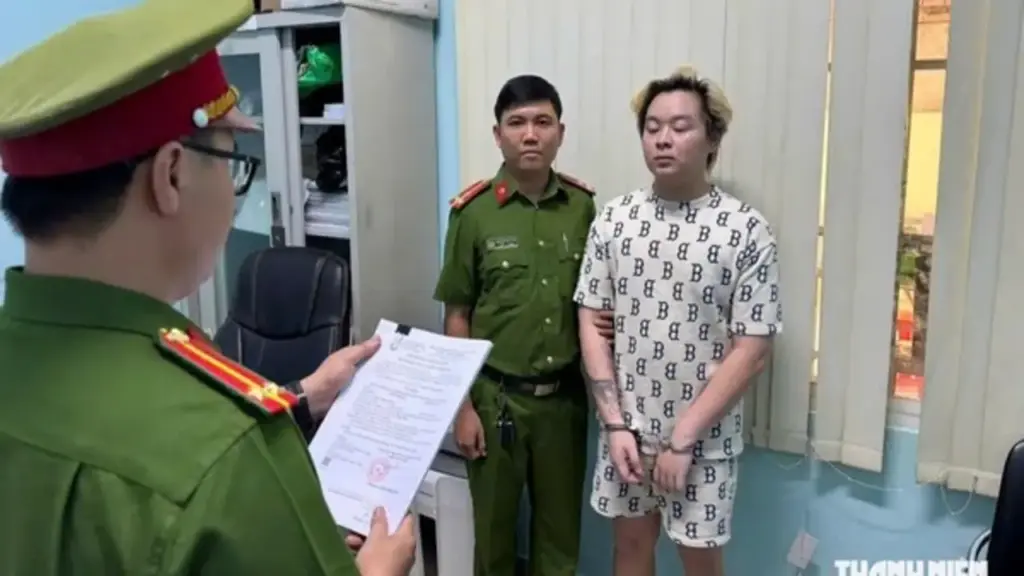 Công an TP.HCM tìm nạn nhân bị thanh niên 20 tuổi đăng ảnh xe sang lừa tình