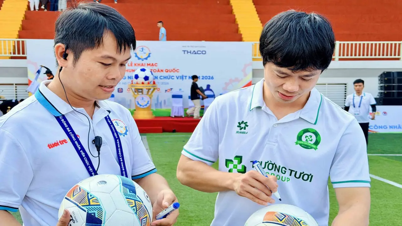 Công Phượng 'làm nóng' VCK Giải bóng đá công nhân, viên chức Việt Nam 2026