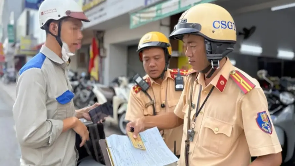CSGT xử lý 2,39 triệu vi phạm 6 tháng đầu năm: Lỗi nào bị phạt nhiều nhất?