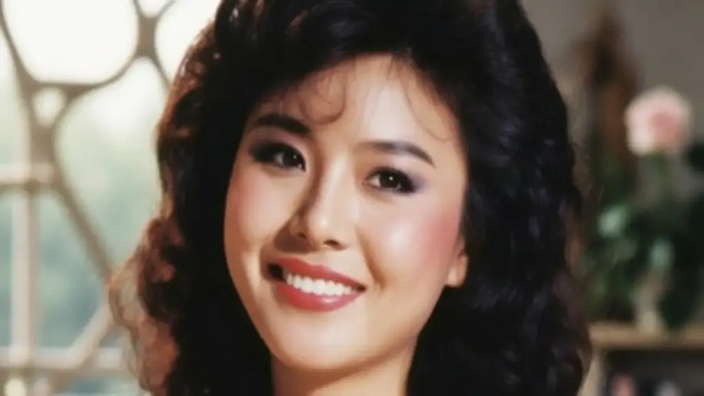 Cuộc sống không ngờ của nàng hậu cưới đại gia ở tuổi đôi mươi nhưng vội ly hôn sau 5 năm