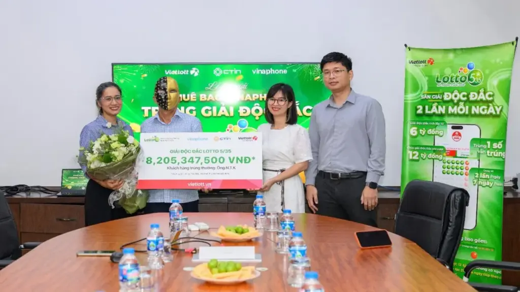 Cựu quân nhân nhận tin trúng Lotto 5/35 hơn 8,2 tỉ đồng khi đang làm vườn
