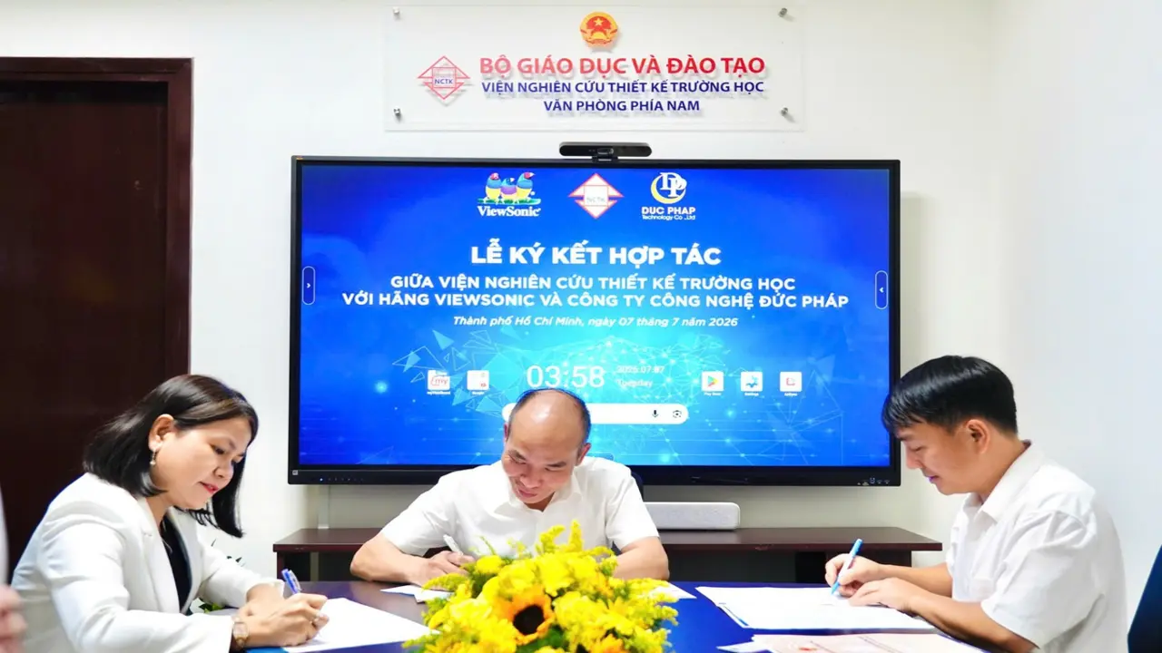 Đa dạng hóa nội dung bài học trên màn hình tương tác