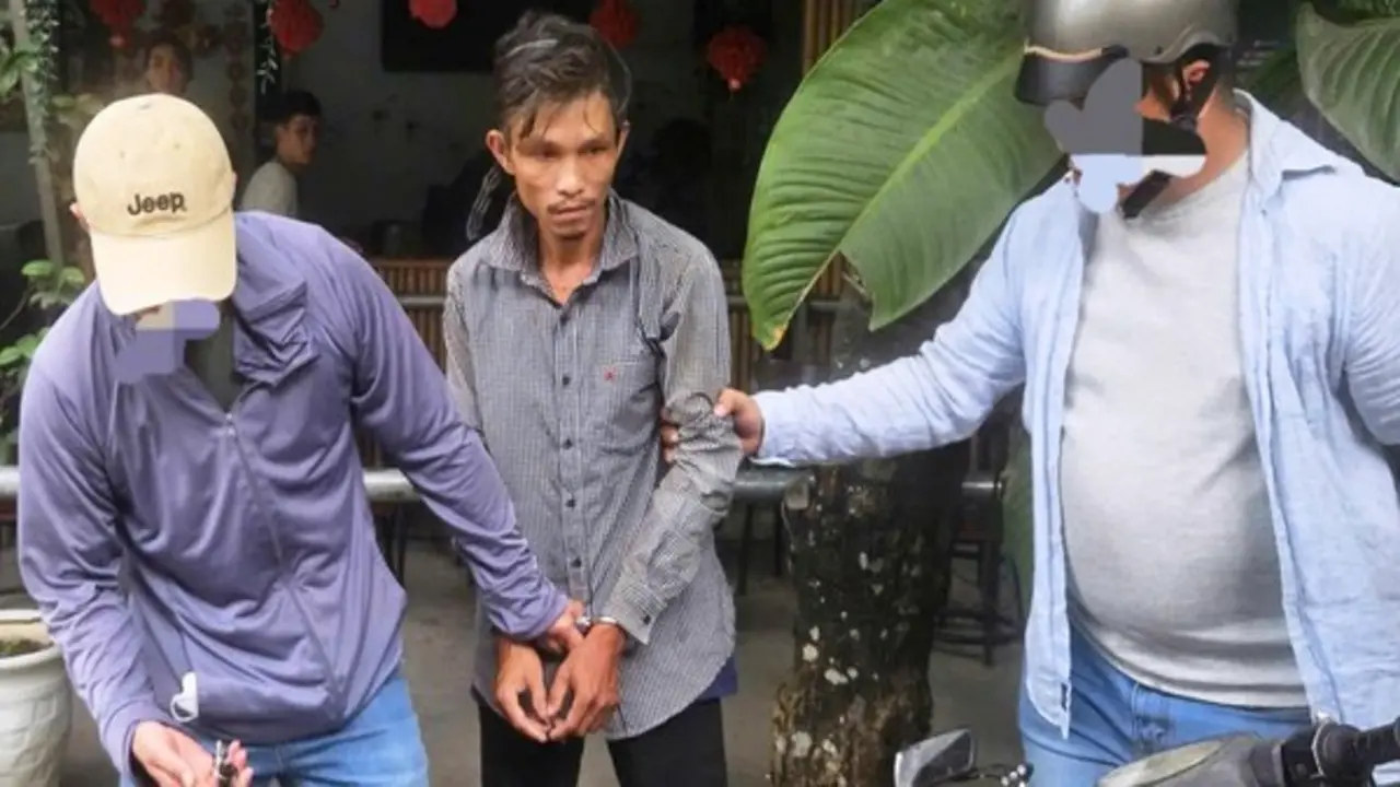 Đà Nẵng: Người đàn ông có 2 tiền án tiếp tục cướp giật điện thoại giữa phố