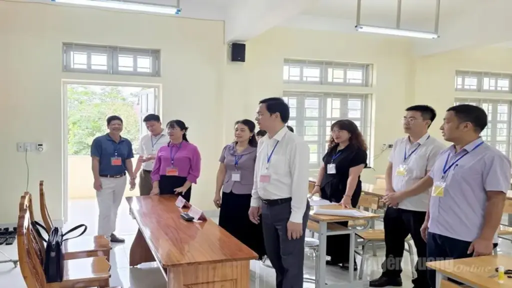 Dải điểm toán "siêu khủng" ở Tuyên Quang: Công an vào cuộc điều tra
