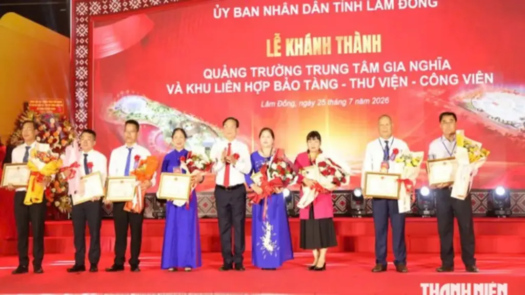 Đại tướng Phan Văn Giang dự khánh thành quảng trường trung tâm Gia Nghĩa