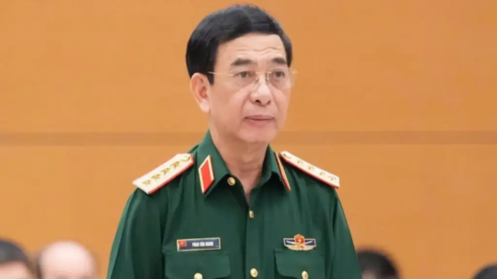 Đại tướng Phan Văn Giang trình dự án luật Phòng, chống phổ biến vũ khí hủy diệt hàng loạt
