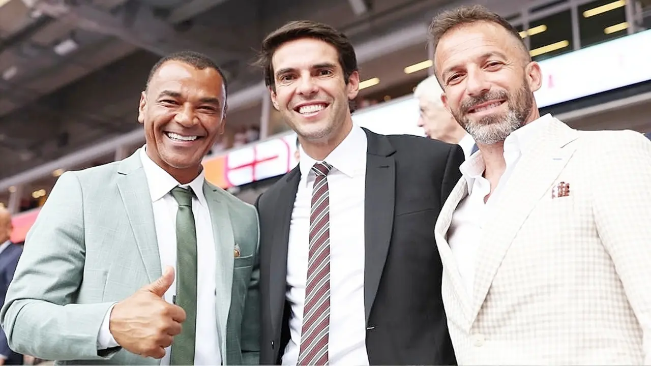 Dàn huyền thoại bóng đá ăn vận bảnh bao xem World Cup