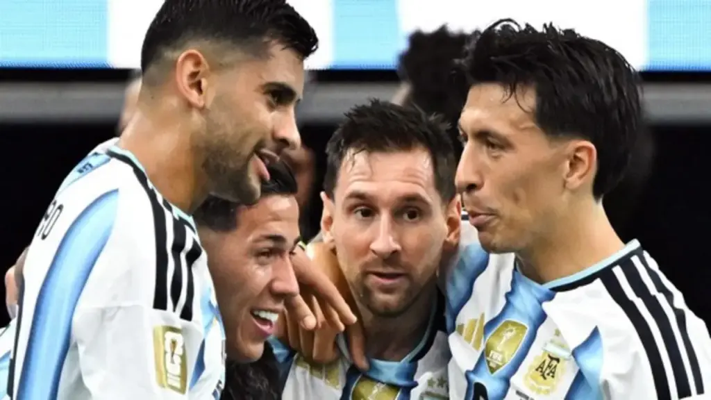 Đằng sau 'tàu lượn cảm xúc' của Argentina: Thống kê khiến đội tuyển Tây Ban Nha... ‘lạnh gáy’