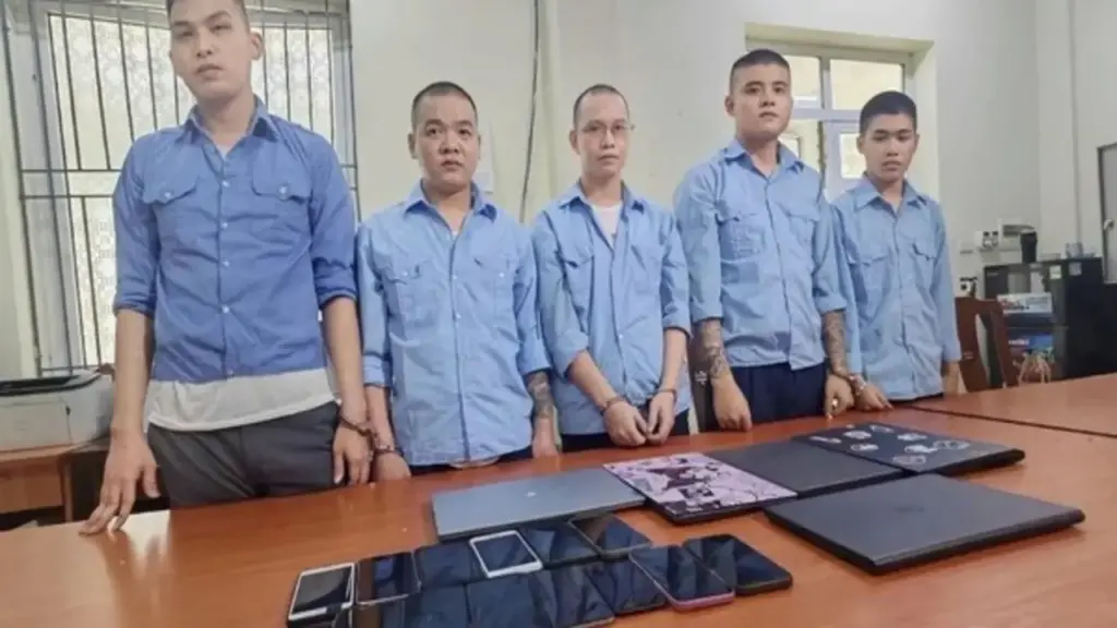 Đánh sập 2 đường dây mua bán phần mềm vượt sinh trắc học, tiếp tay tội phạm lừa đảo hàng chục tỷ đồng