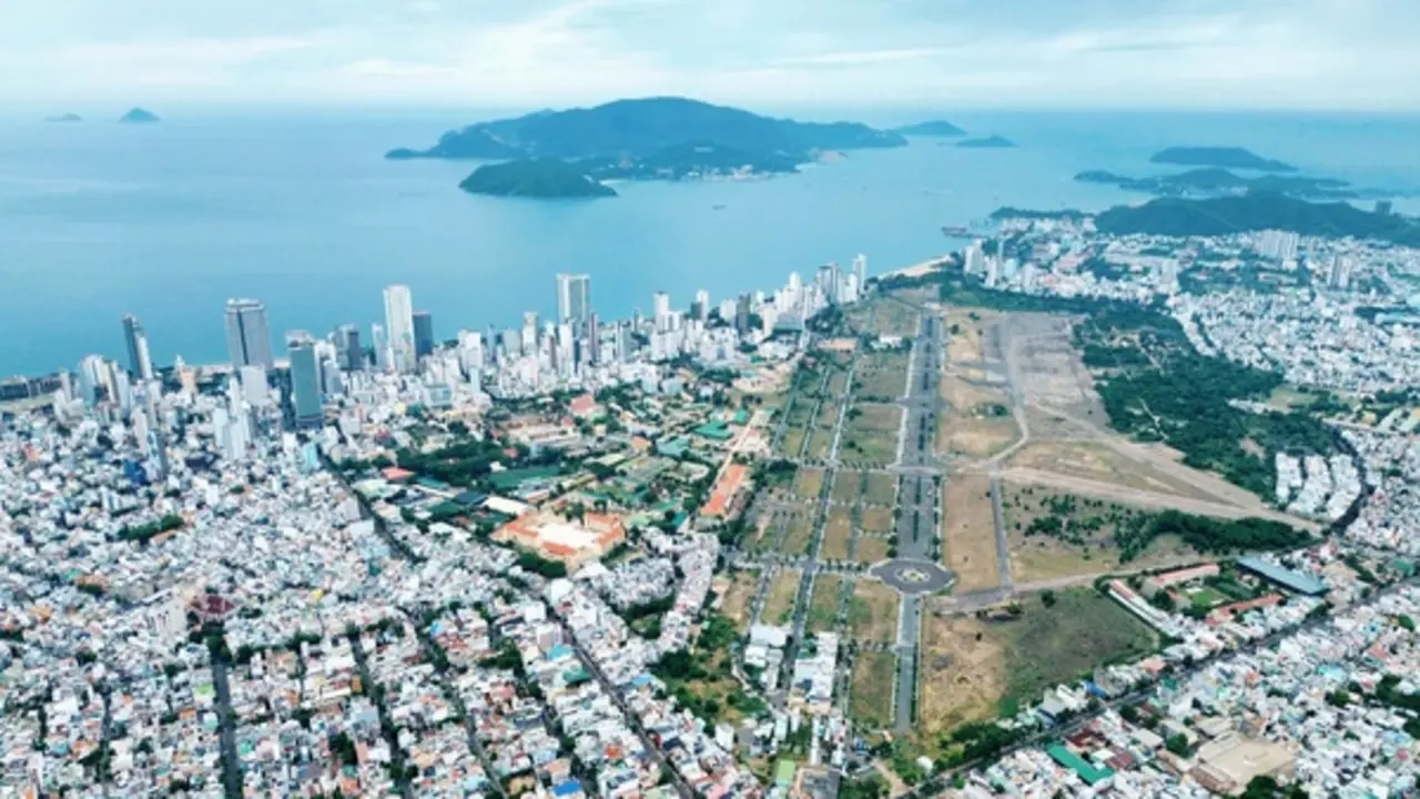 Đất 'kim cương' sân bay Nha Trang cũ giữa lúc xét xử Hậu 'pháo'