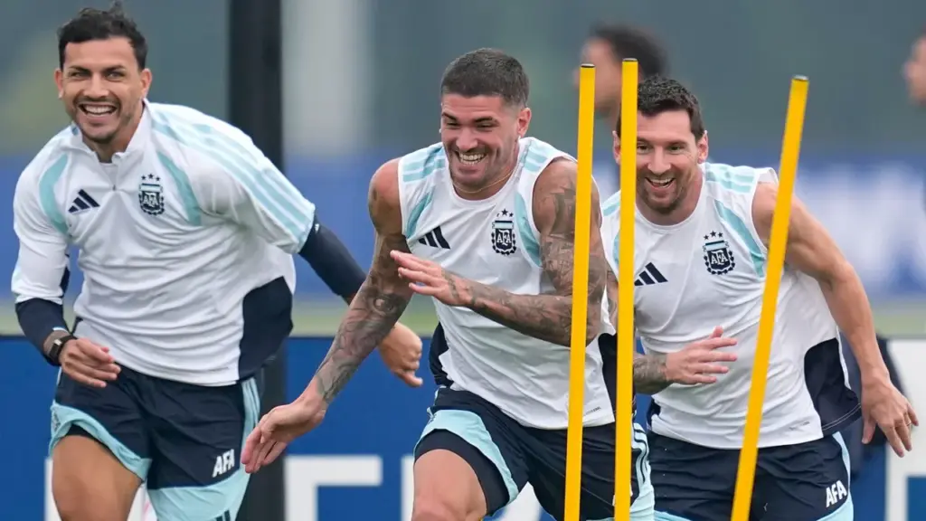 De Paul: 'Nụ cười của Argentina làm phiền một số người'