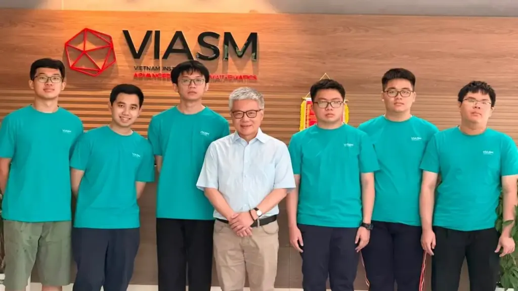Đề thi Olympic Toán quốc tế 2026