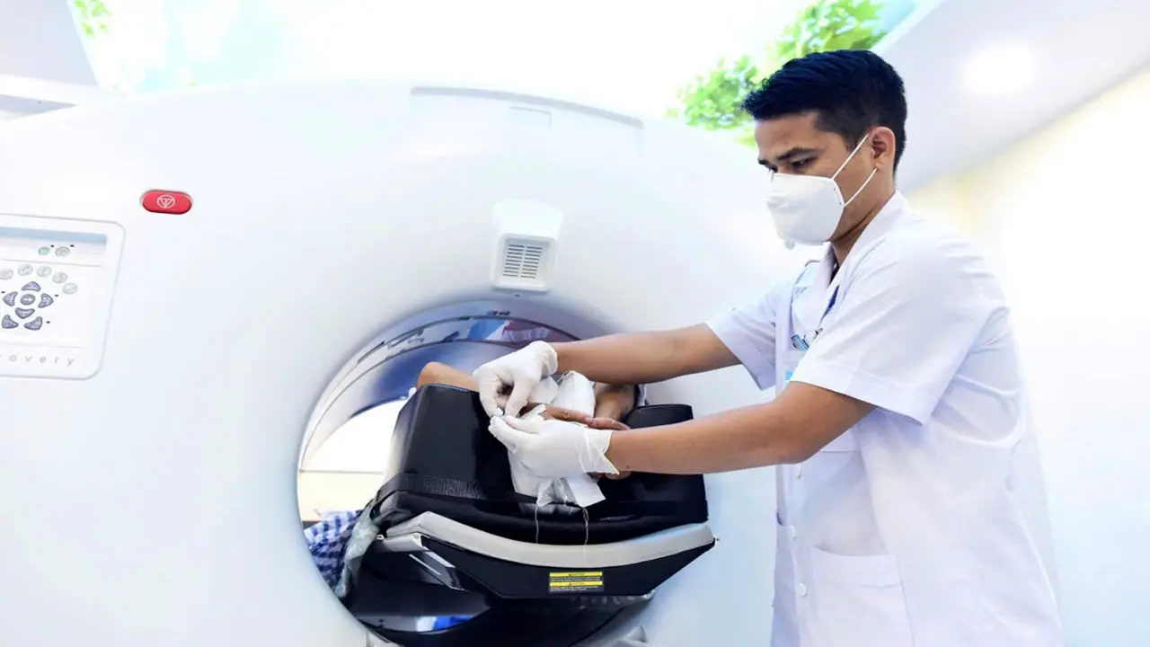 Đề xuất bảo hiểm y tế chi trả thêm chụp PET/CT, xét nghiệm ung thư