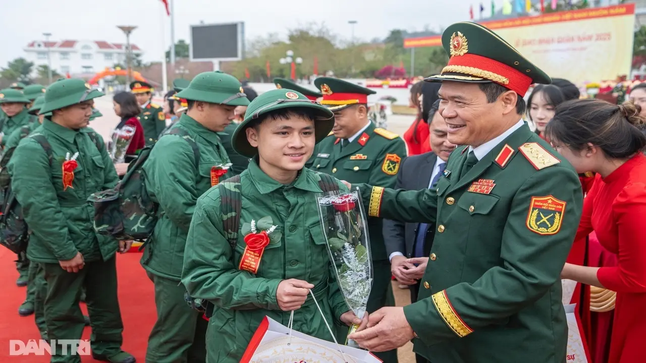 Đề xuất sửa quy định xử lý hành vi trốn tránh nghĩa vụ quân sự