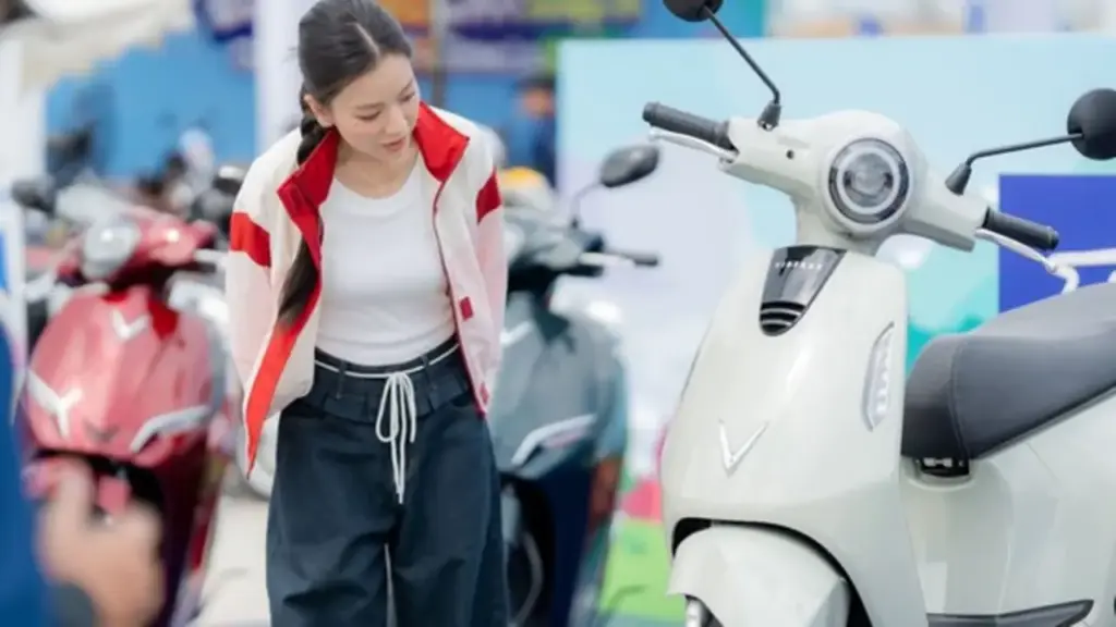 Đến 'mùa' học sinh ồ ạt mua xe máy điện