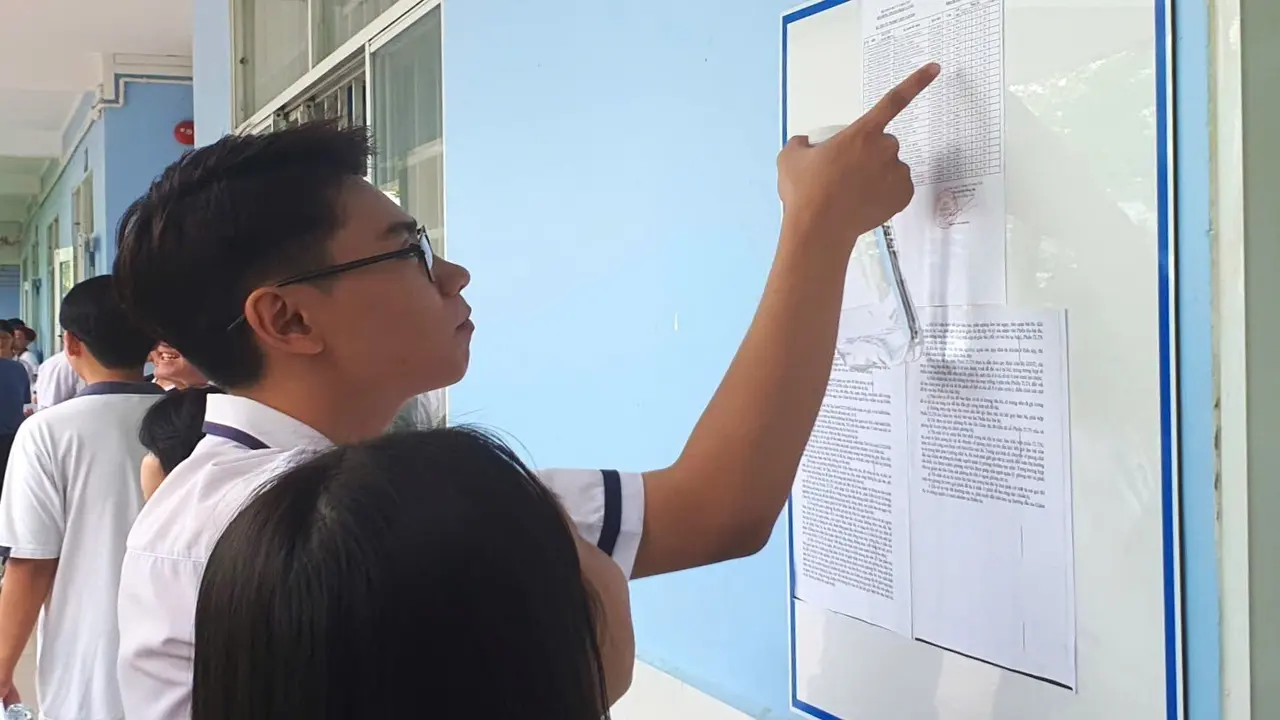 Điểm 10 môn toán tăng cao, Giám đốc Sở GD&ĐT Cà Mau nói gì?