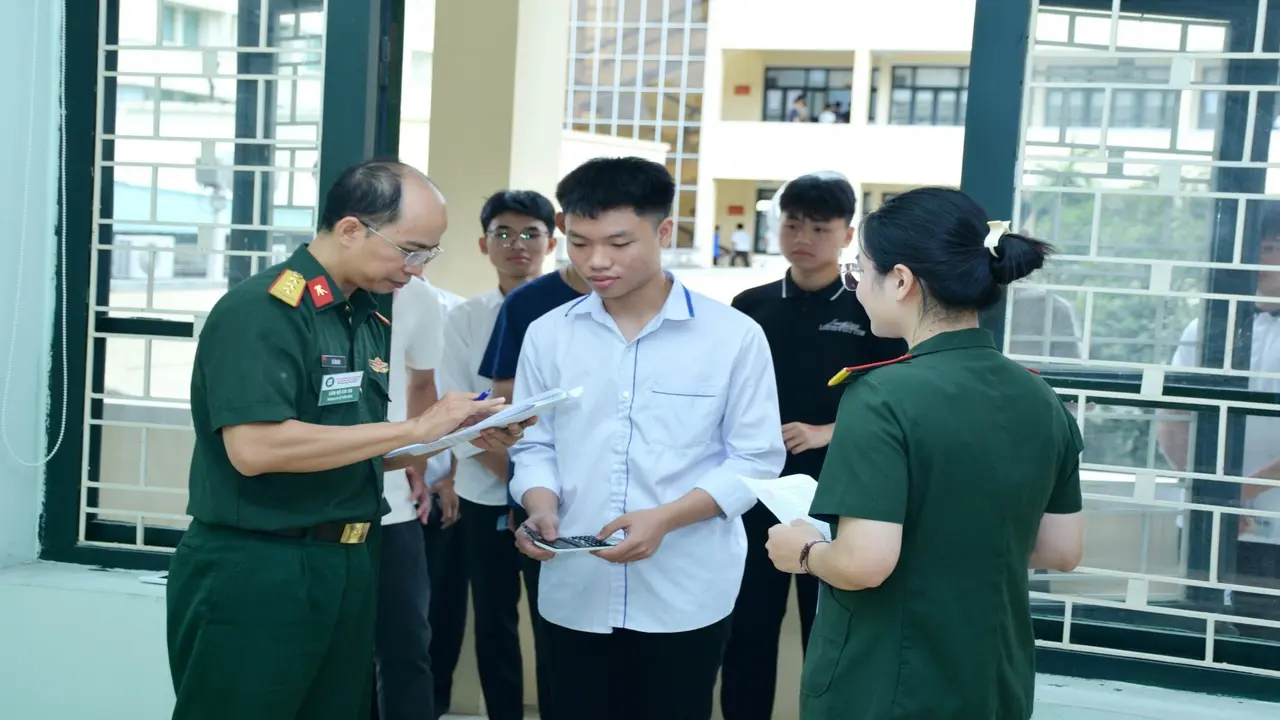 Điểm sàn các trường quân đội 2026, cao nhất 25