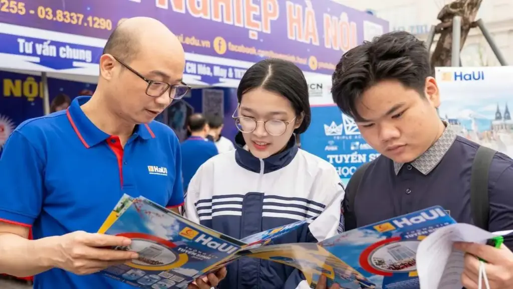 Điểm sàn Đại học Công nghiệp Hà Nội là 17-20
