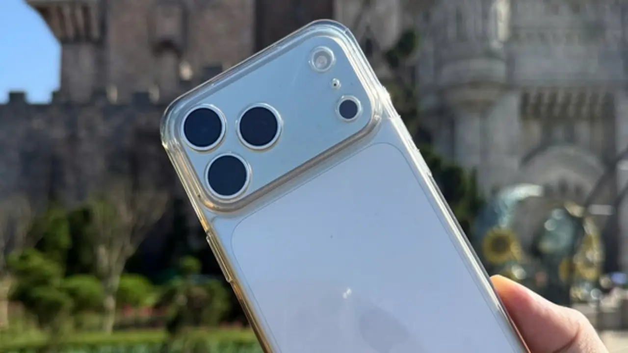 Điều gì giúp iPhone 17 đáng mua hơn iPhone 17 Pro Max?