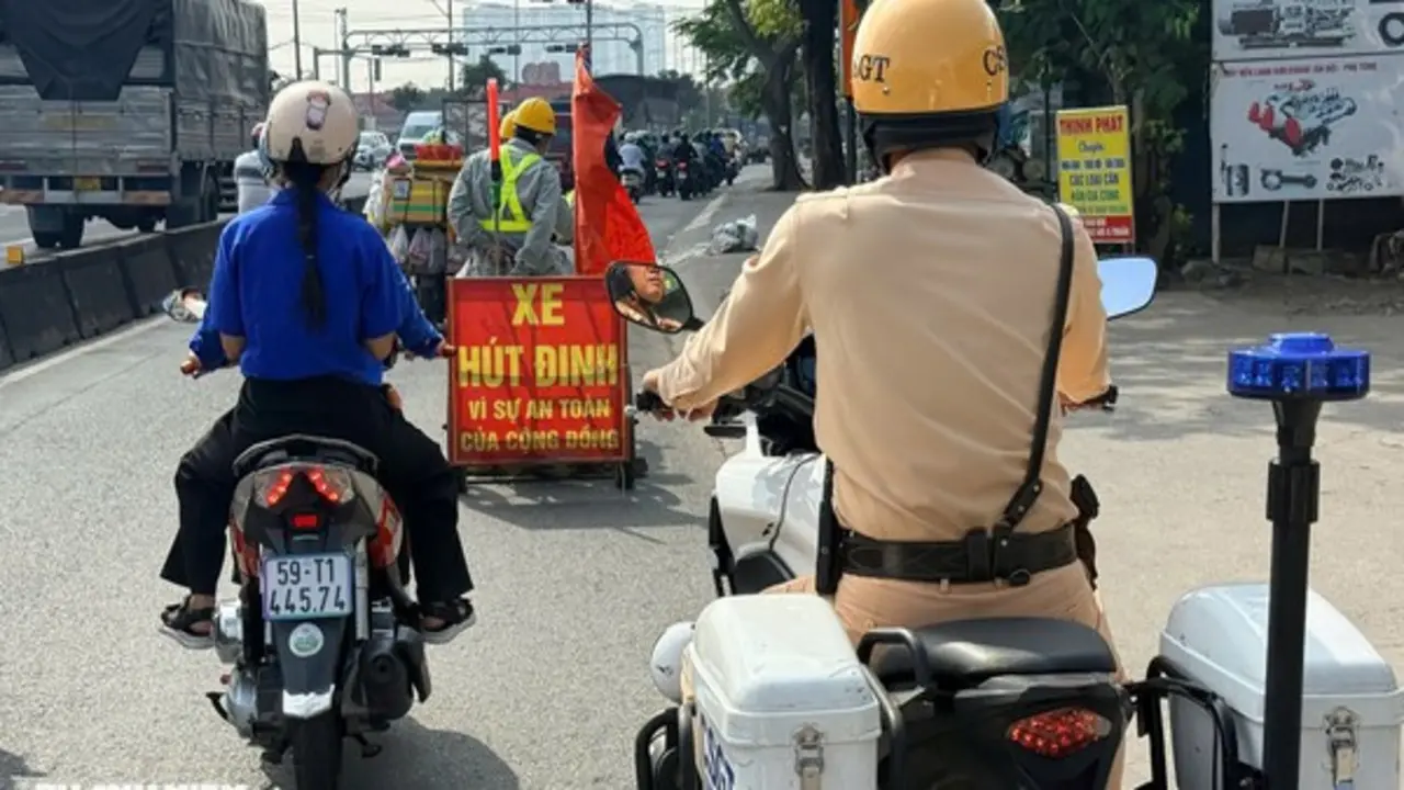 'Đinh tặc' tái diễn ở cửa ngõ TP.HCM, CSGT hóa trang vào cuộc