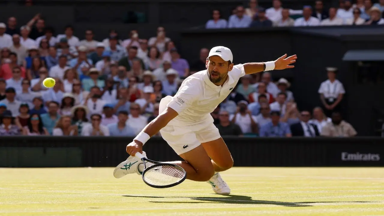 Djokovic cân bằng kỷ lục của Federer ở Wimbledon