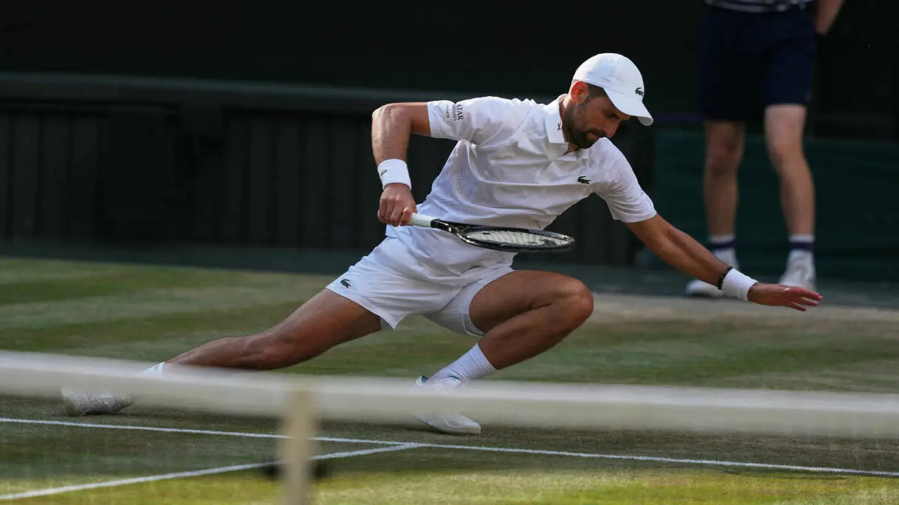 Djokovic - người vừa được ban phước vừa mang lời nguyền