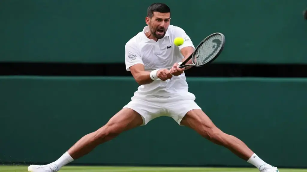 Djokovic trêu cô bé nhặt bóng tại Wimbledon 2026