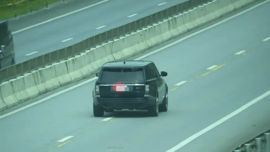 Đoạn cao tốc quy định 80km/h, nữ tài xế lái Range Rover chạy... 156km/h