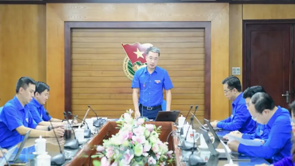 Đổi mới phương thức hoạt động của Đoàn theo hướng thiết thực, hiệu quả, hướng mạnh về cơ sở