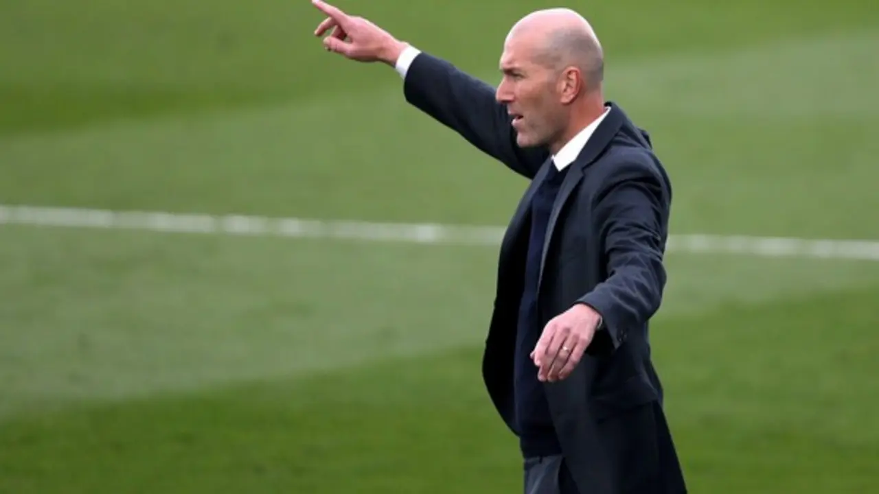 Đội tuyển Pháp chia tay Deschamps, chào đón Zidane