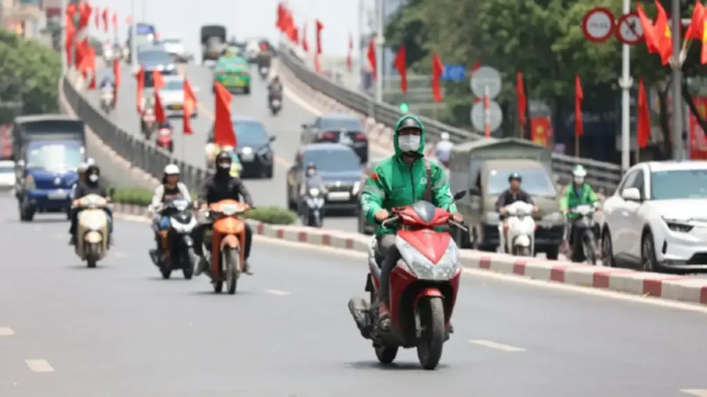 Dự báo thời tiết 13/7/2026: Miền Bắc có nơi nắng tới 35 độ, mưa dông sẽ xuất hiện vào thời điểm này