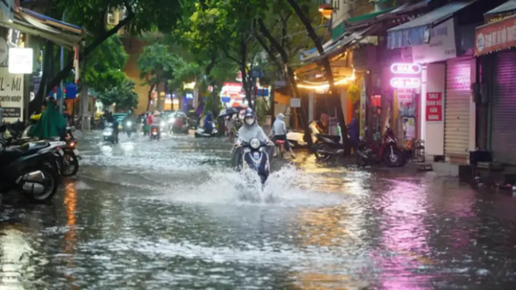 Dự báo thời tiết 16/7/2026: Nắng nóng chưa dứt, miền Bắc lại đối mặt mưa dông dữ dội