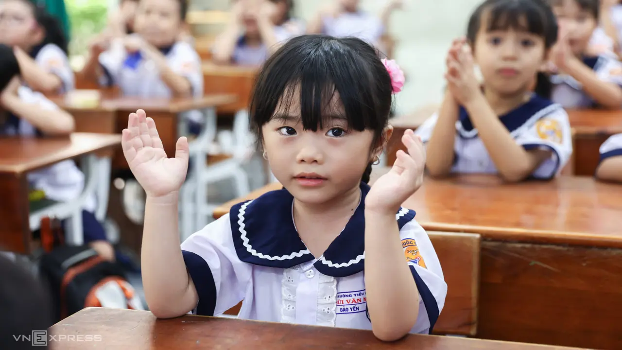Dự kiến cấm hội phụ huynh thu tiền hộ nhà trường