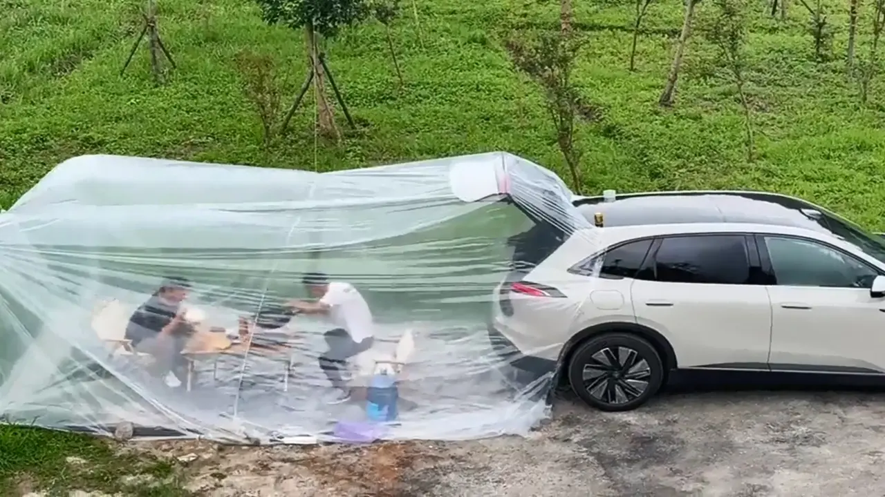 Dựng 'phòng lạnh' nấu ăn giữa rừng bằng điều hòa ô tô