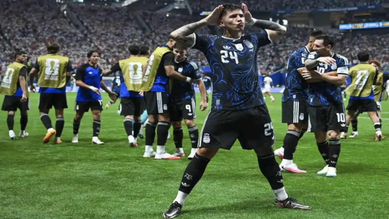 Enzo Fernandez ăn mừng thách thức đội tuyển Anh