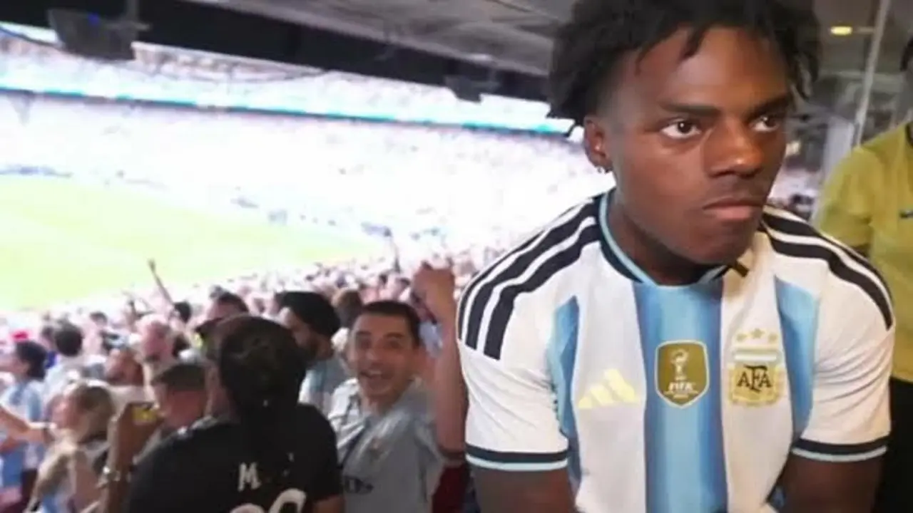 Fan cuồng Ronaldo thất bại khi ám quẻ Argentina