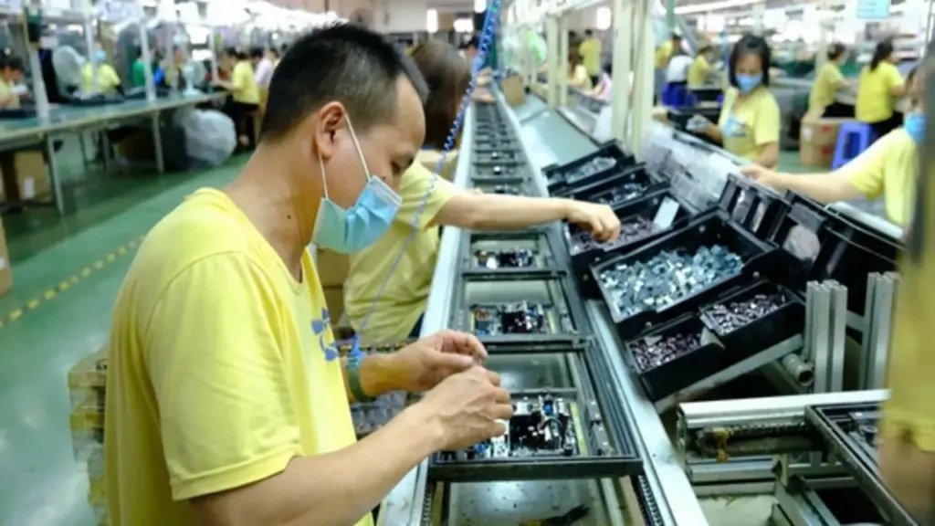 FDI tăng hơn 61%, công nghiệp chế biến chế tạo là 'thỏi nam châm' hút vốn ngoại