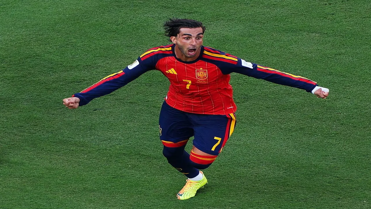 Ferran Torres và cú sút phá tan nghịch cảnh ở đội tuyển Tây Ban Nha