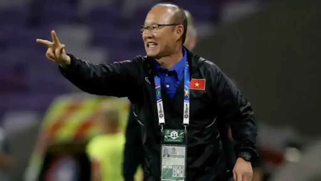Gác lại nỗi buồn World Cup, HLV Park Hang-seo vào việc ngay lập tức tại Thái Lan: Vừa hạ cánh đã…