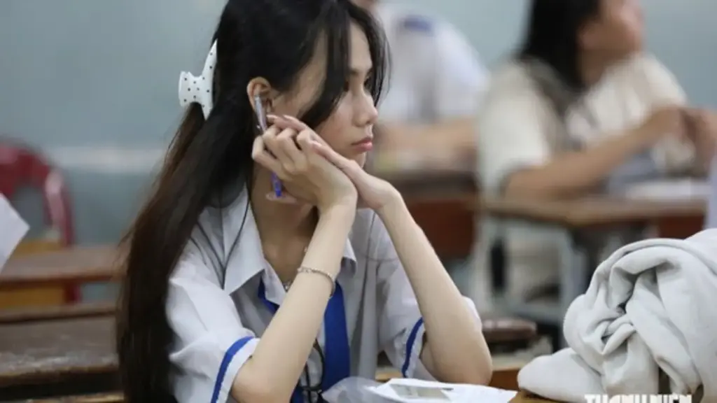 Gần 21.000 thí sinh đăng ký nguyện vọng, điểm chuẩn Trường ĐH Kinh tế-Luật 2026 ra sao?